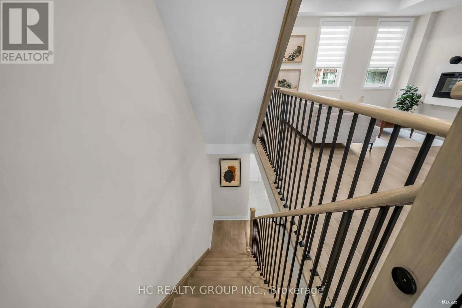 41 MCCONAGHY COURT