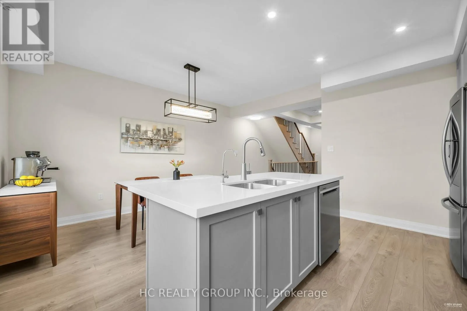 41 MCCONAGHY COURT