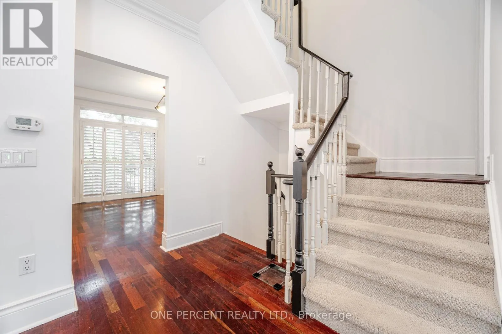 25 - 8038 YONGE STREET