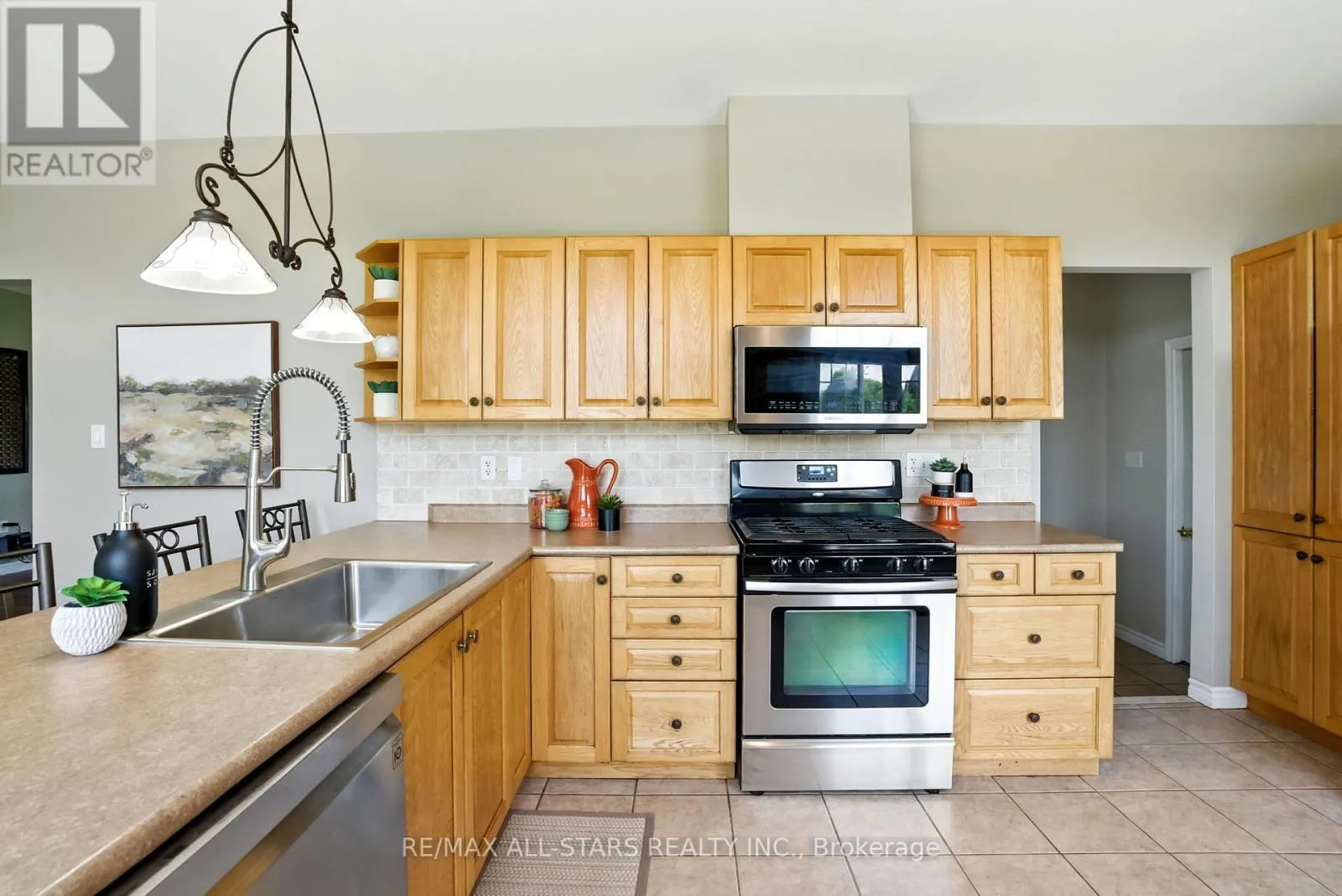 28 BAGSHAW CRESCENT