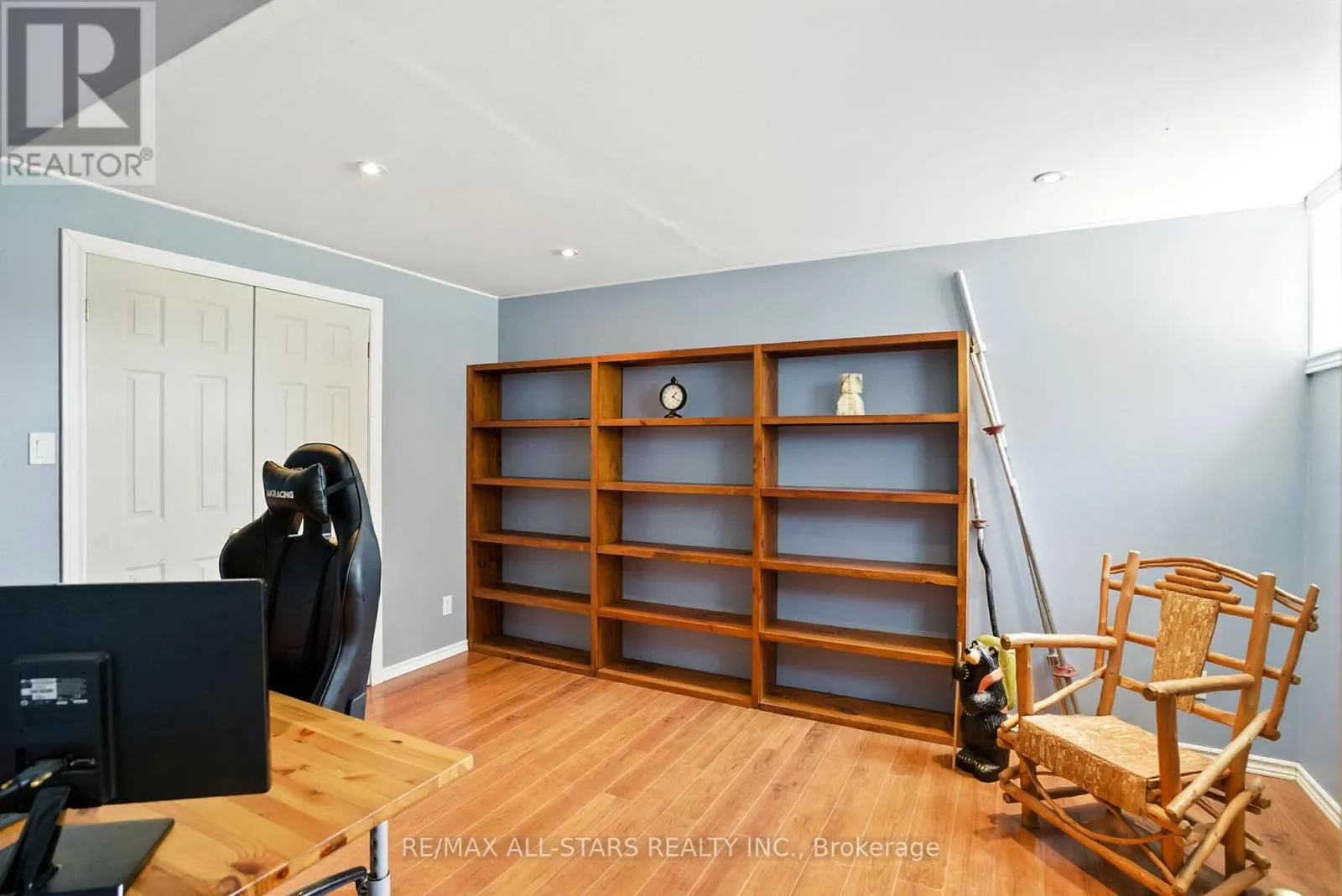 28 BAGSHAW CRESCENT