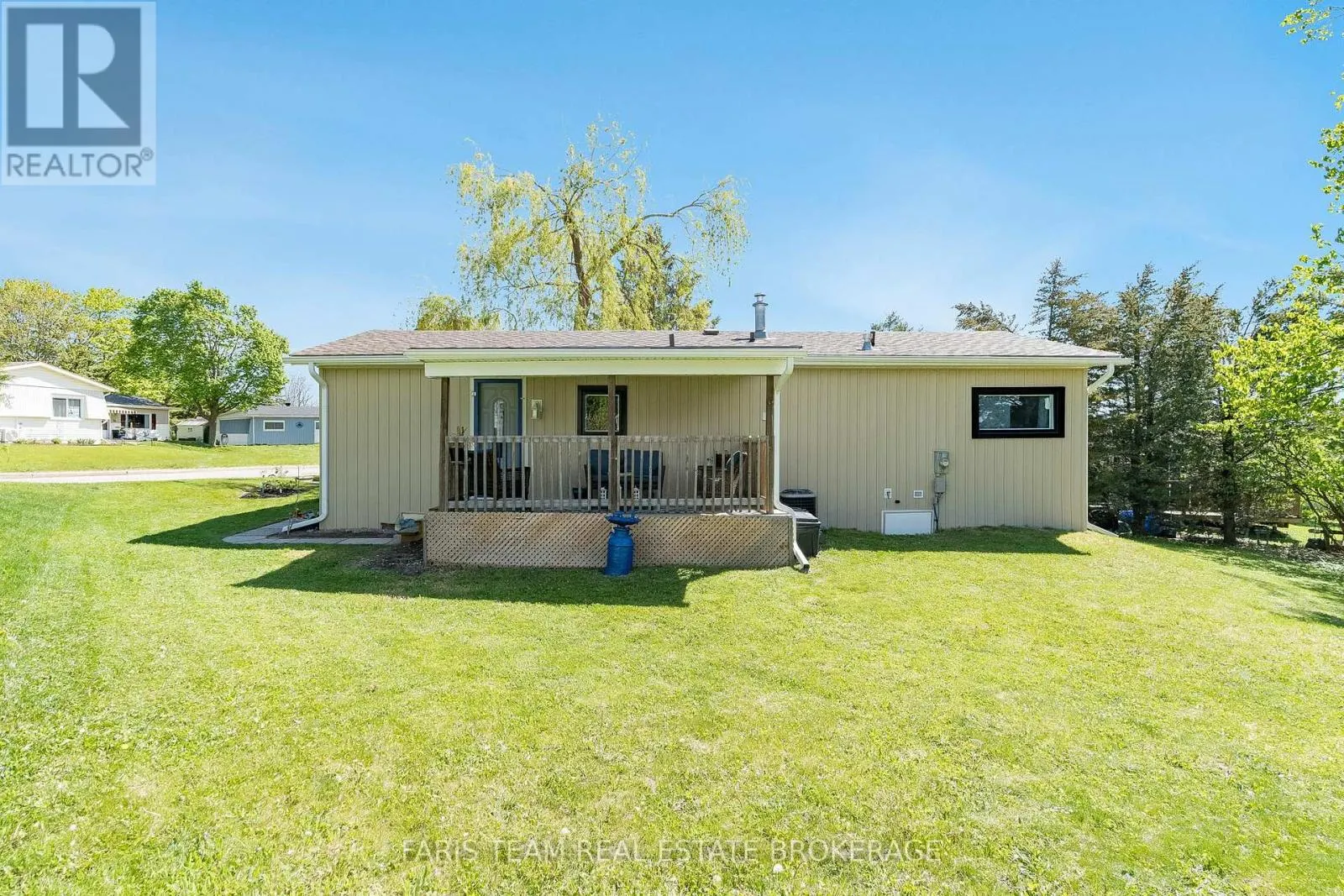 21 HAWTHORNE DRIVE