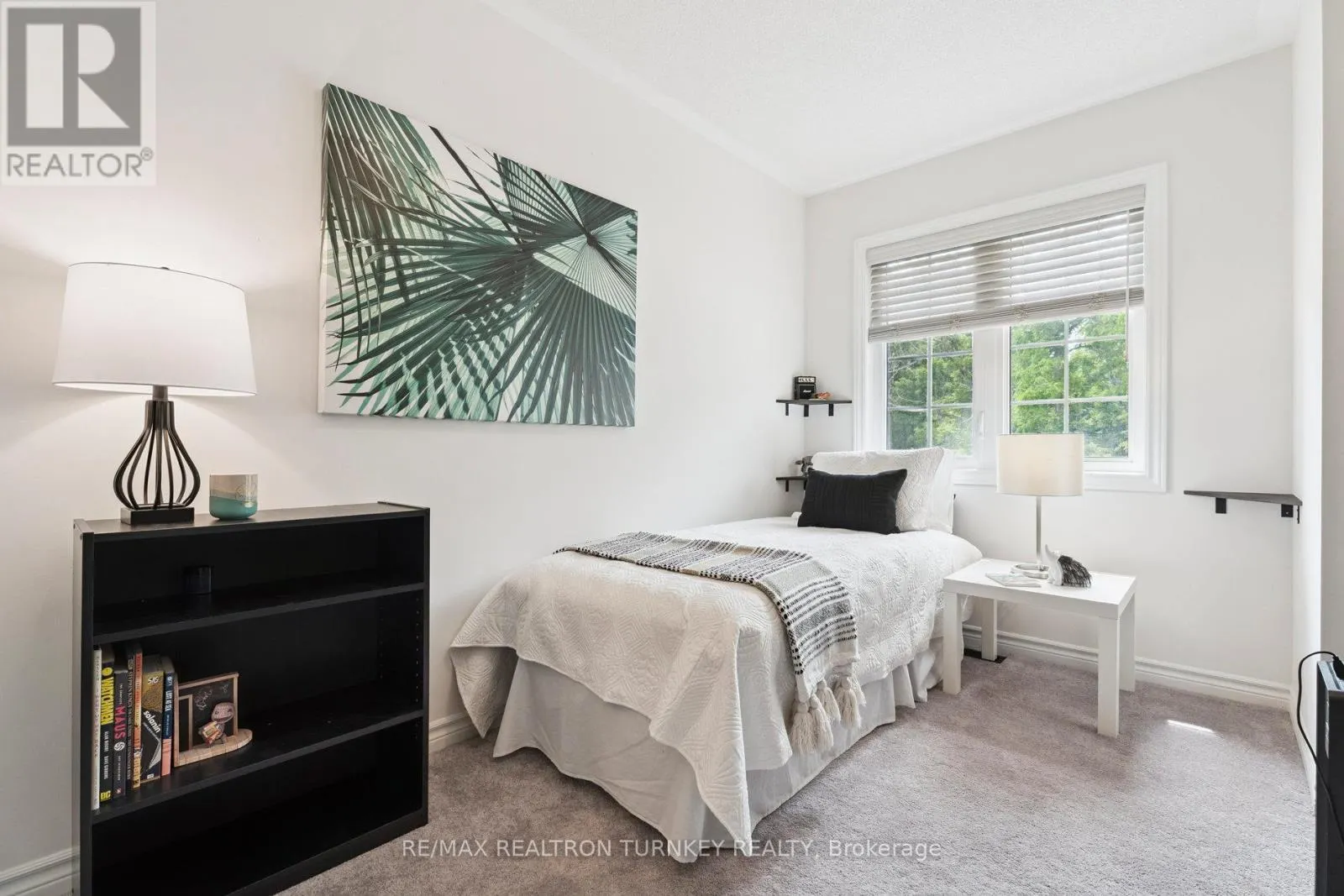 29 ANNE PEGG CRESCENT