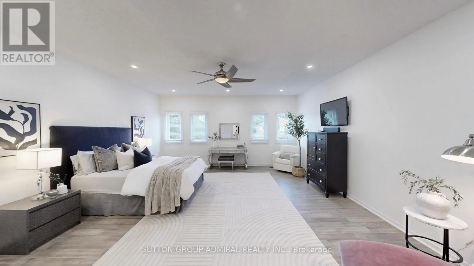 122 EDMUND SEAGER DRIVE