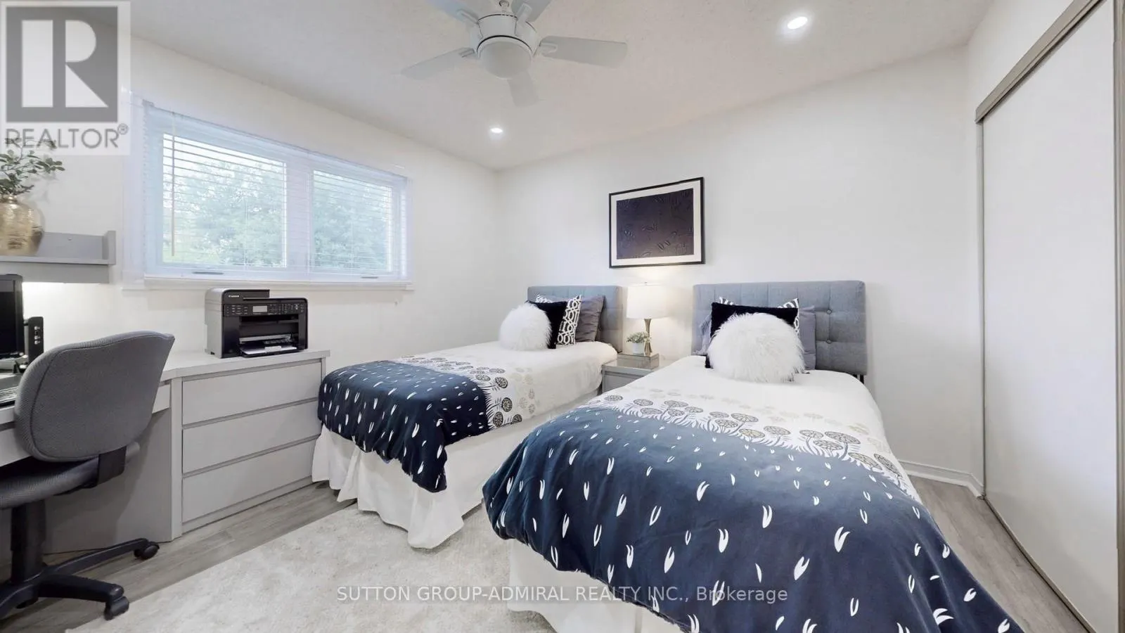 122 EDMUND SEAGER DRIVE