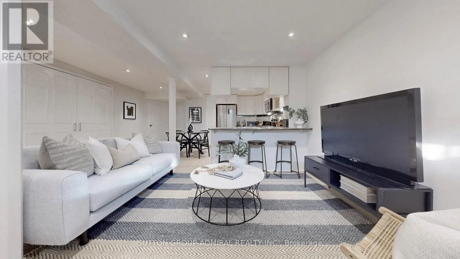 122 EDMUND SEAGER DRIVE