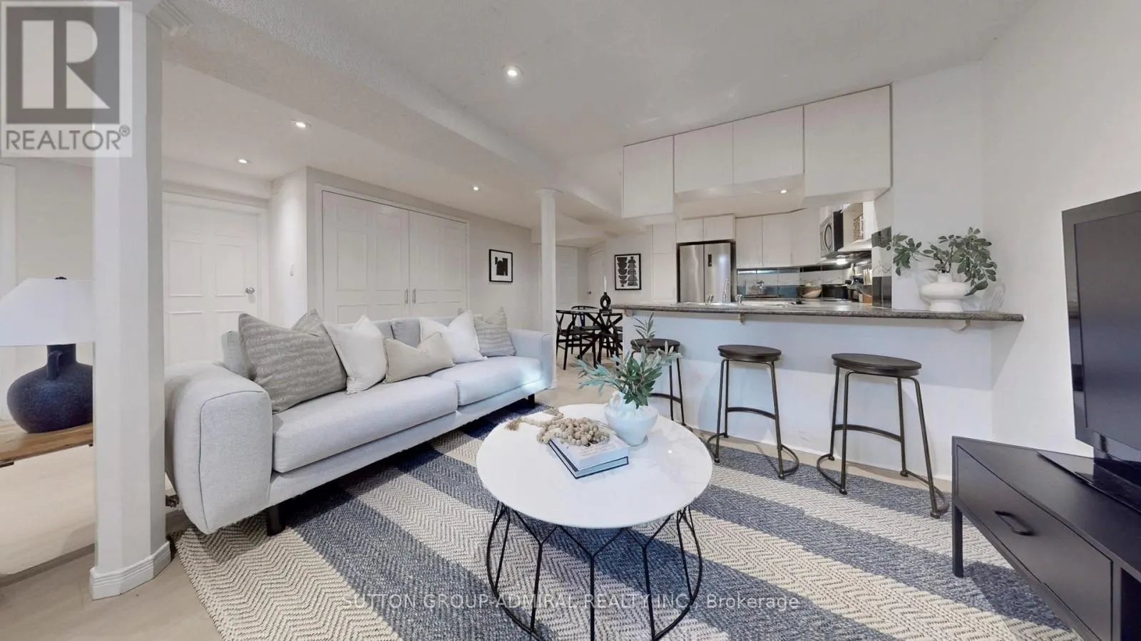 122 EDMUND SEAGER DRIVE