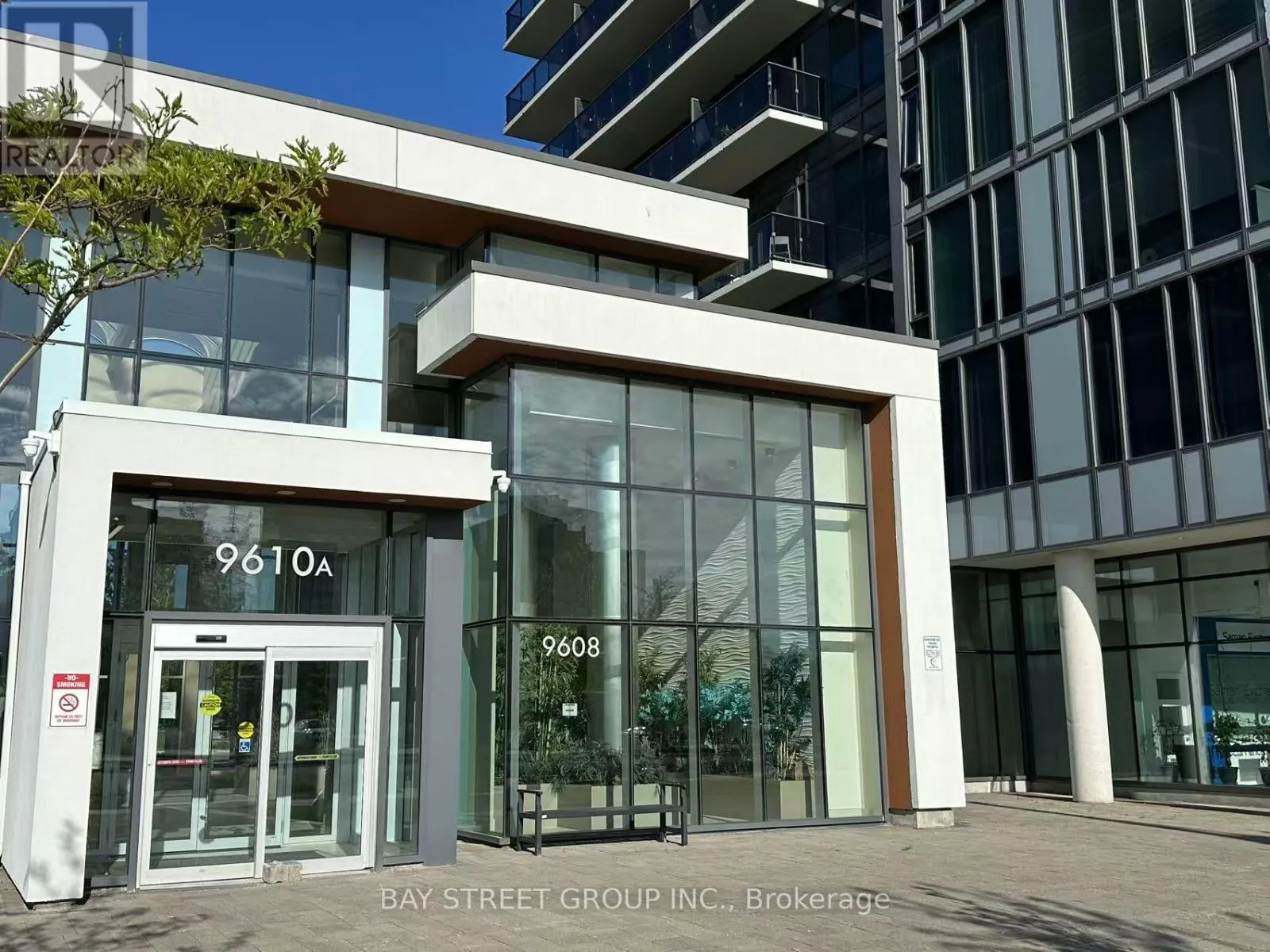 903 - 9608 YONGE STREET