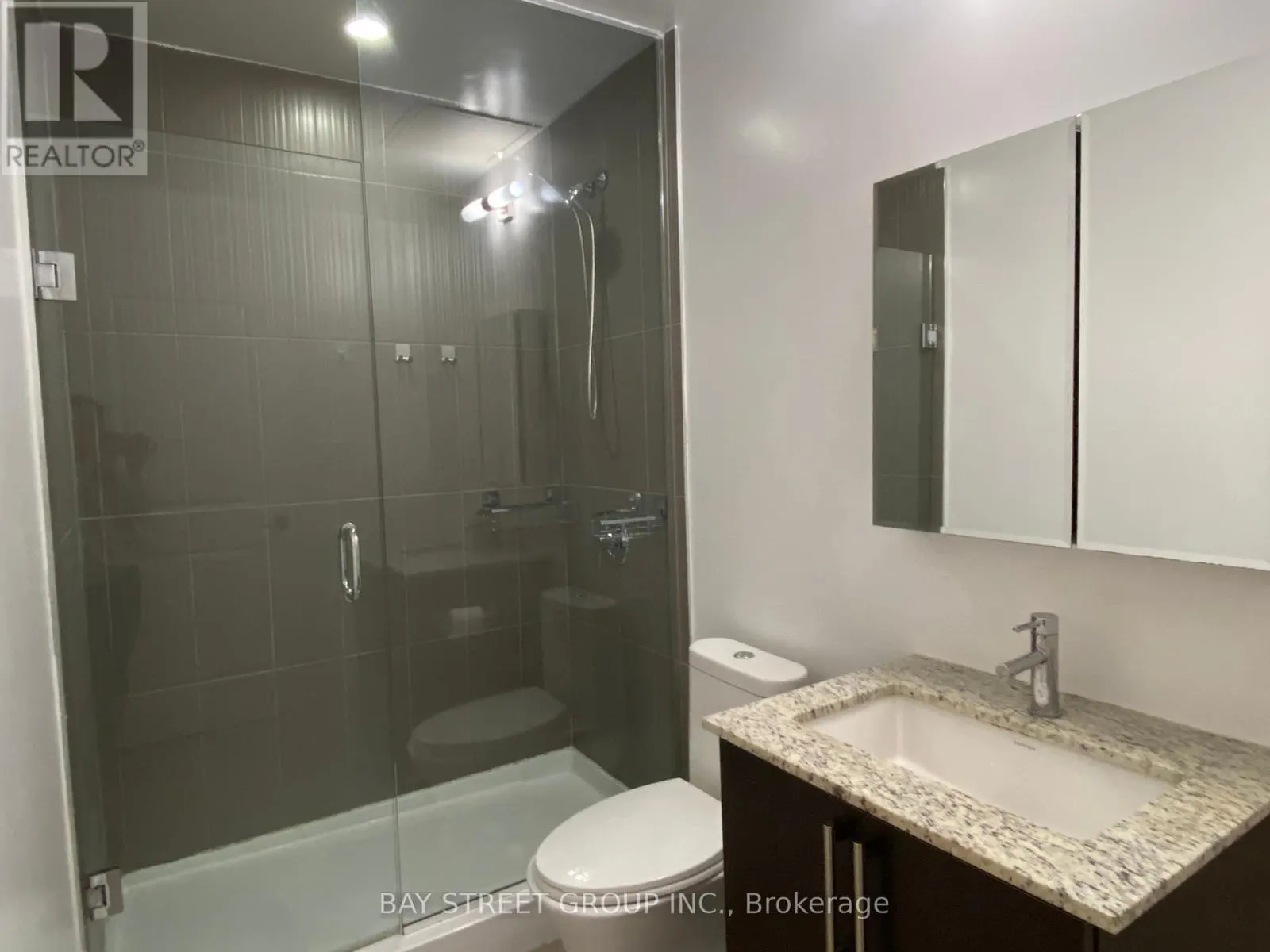 903 - 9608 YONGE STREET