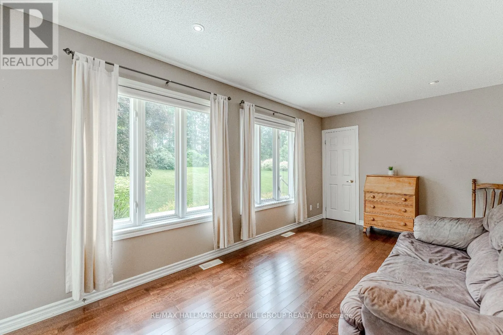 22 TRELLIS LANE