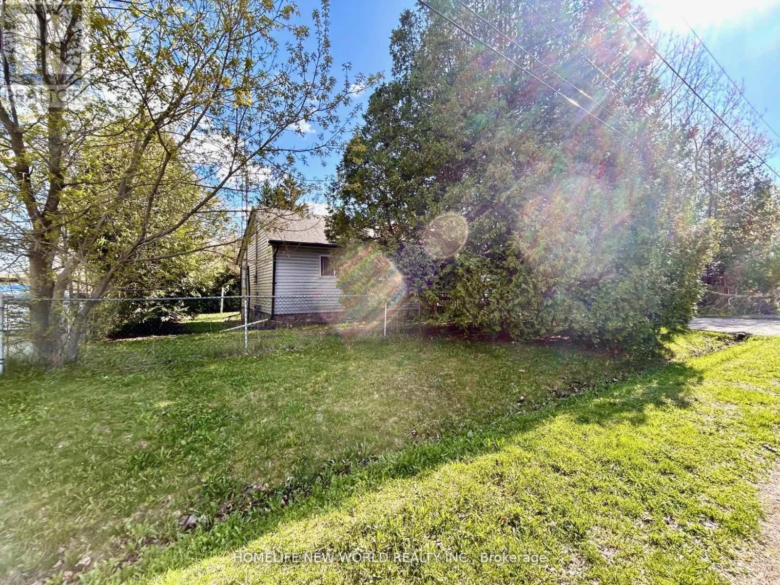39 WINDSOR DRIVE