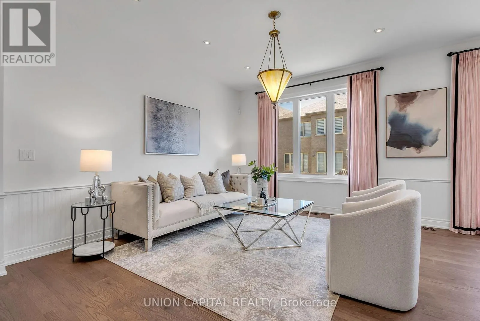 130 WALTER ENGLISH DRIVE