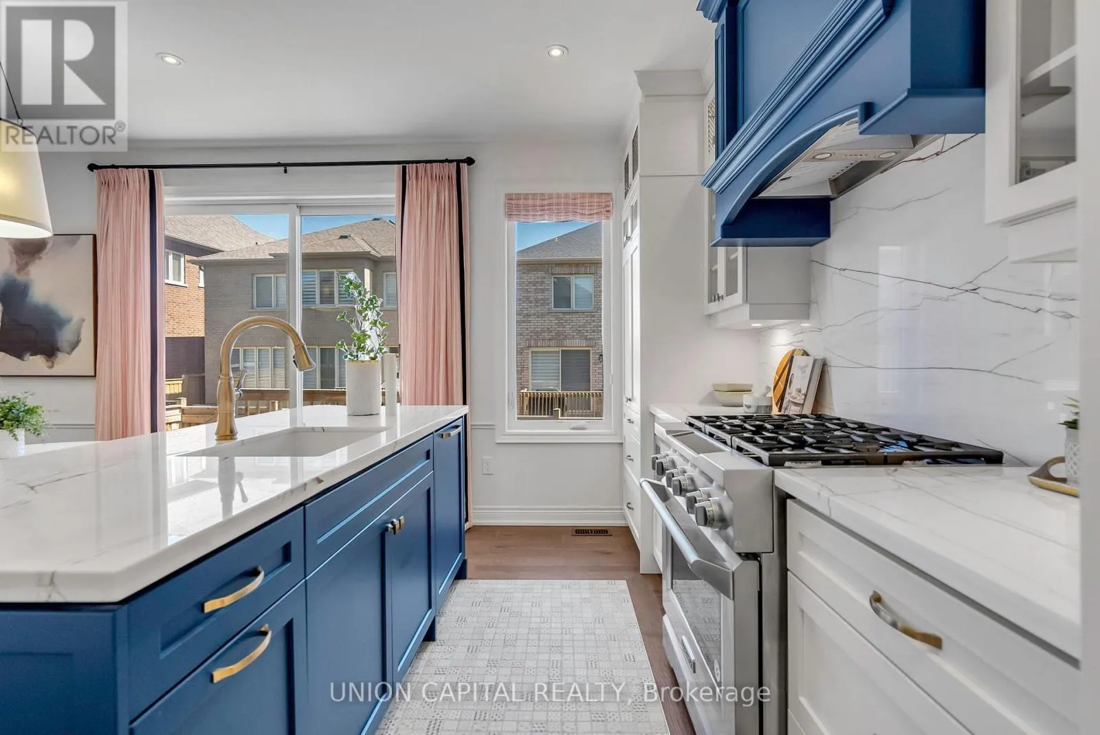 130 WALTER ENGLISH DRIVE