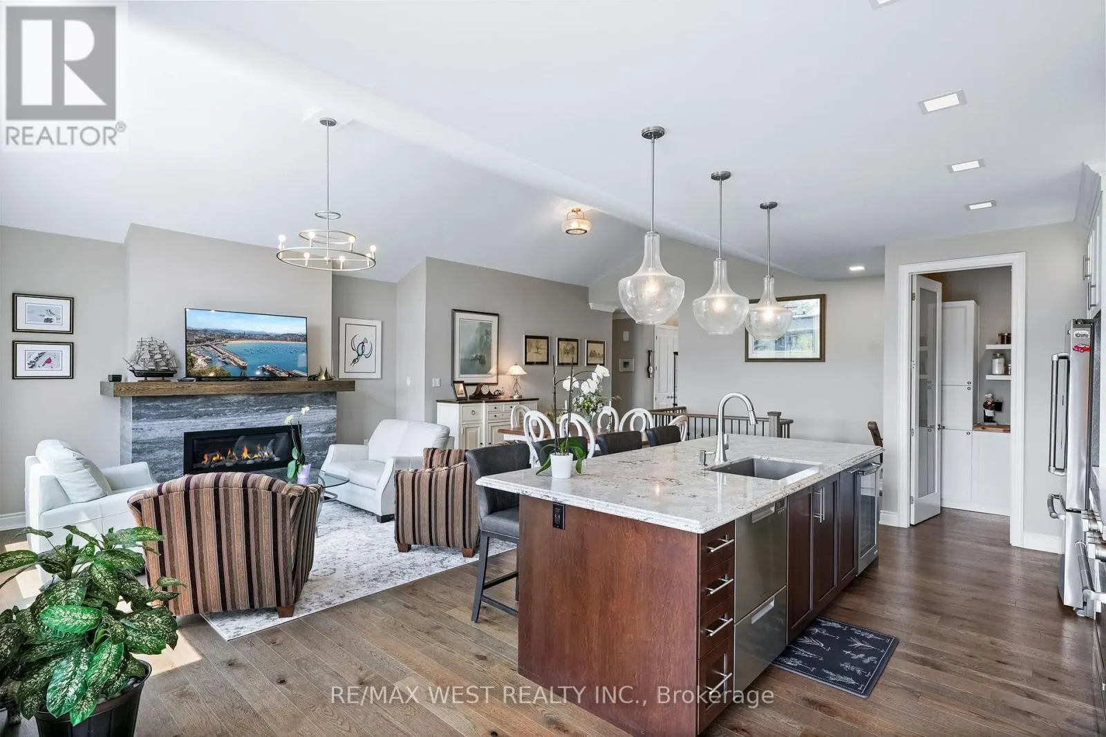29 - 109 RIDGE WAY
