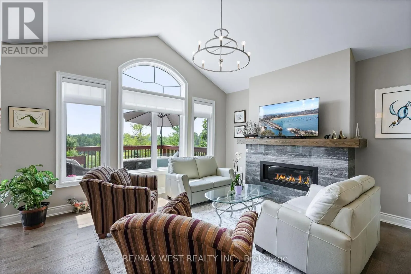 29 - 109 RIDGE WAY