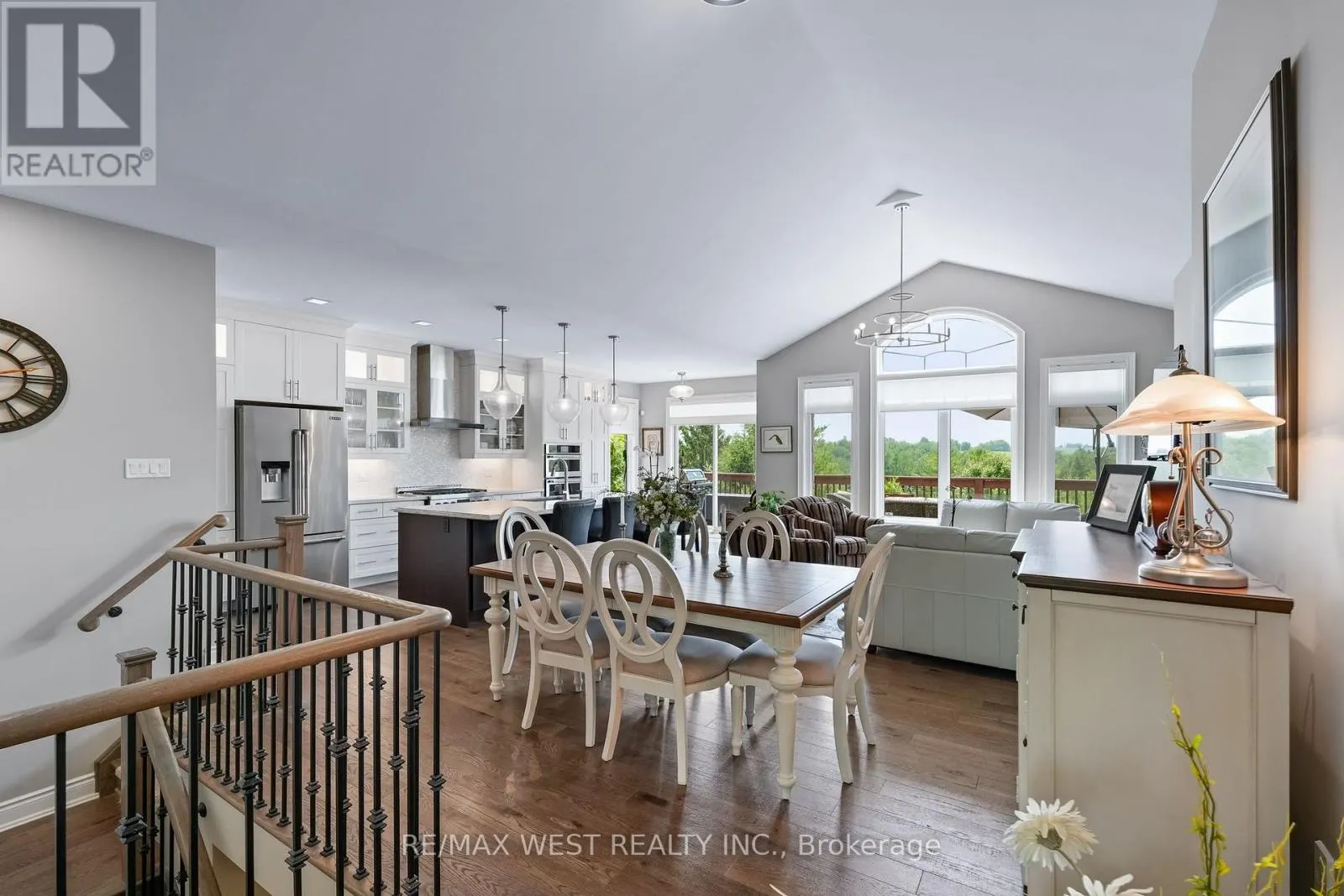29 - 109 RIDGE WAY