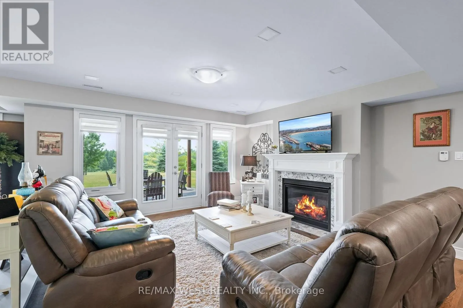 29 - 109 RIDGE WAY