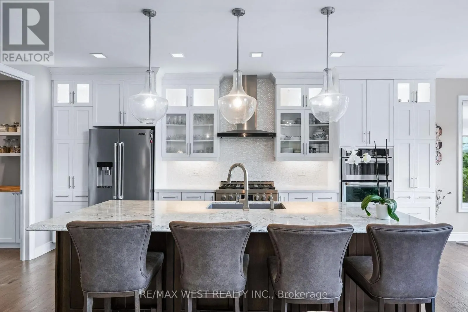 29 - 109 RIDGE WAY