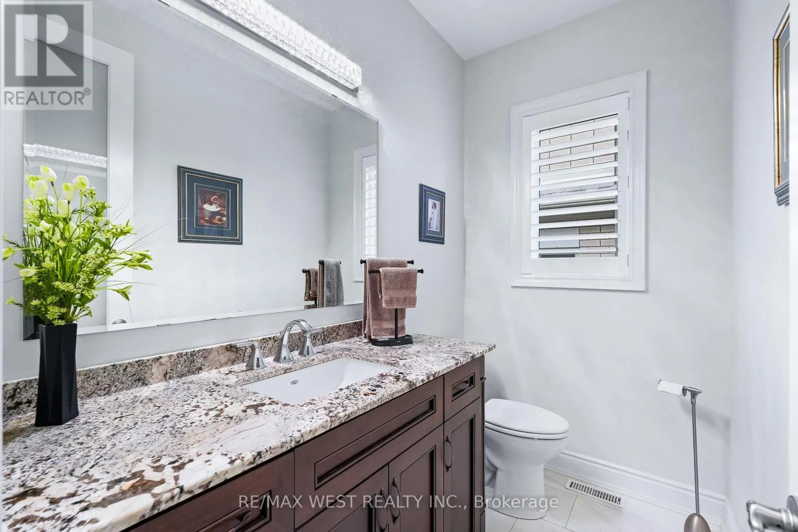 29 - 109 RIDGE WAY
