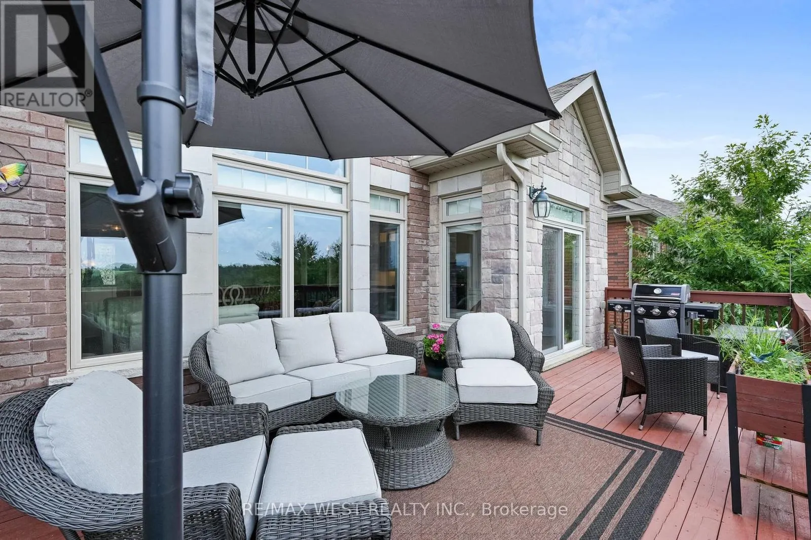 29 - 109 RIDGE WAY
