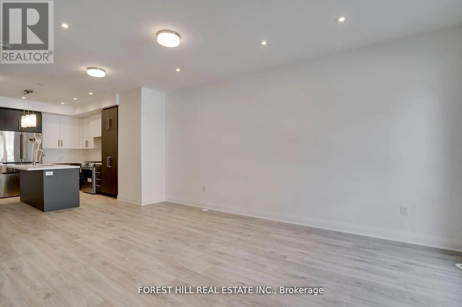 16 CHESLEY STREET