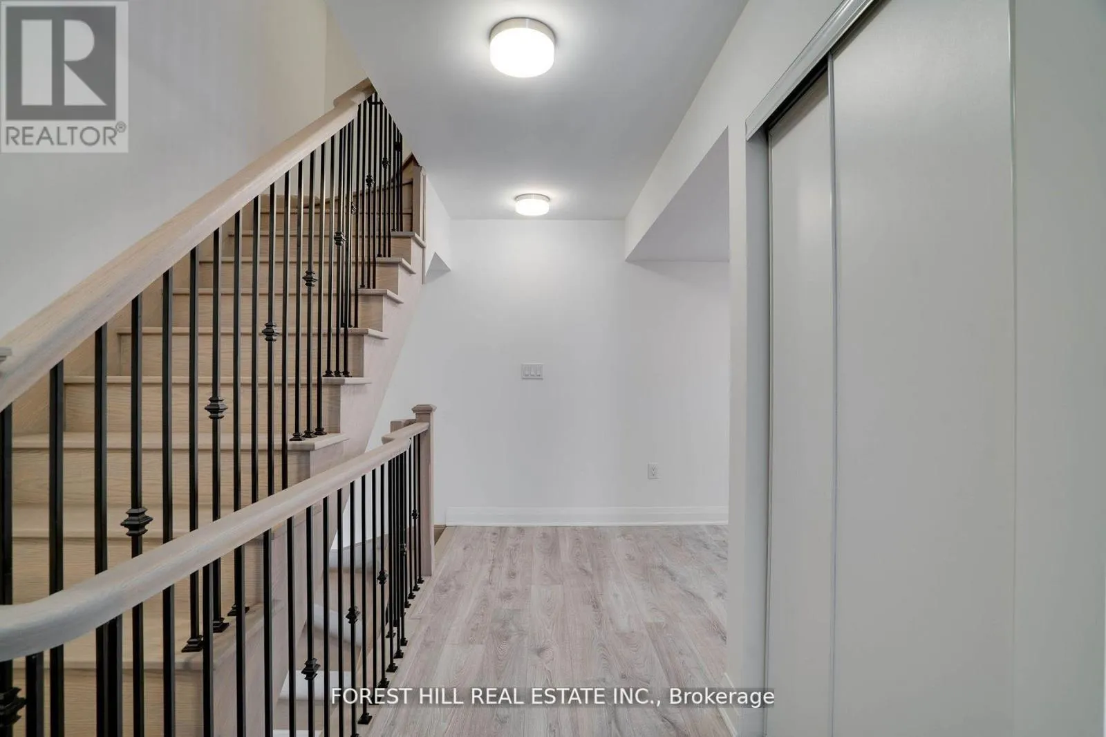 16 CHESLEY STREET