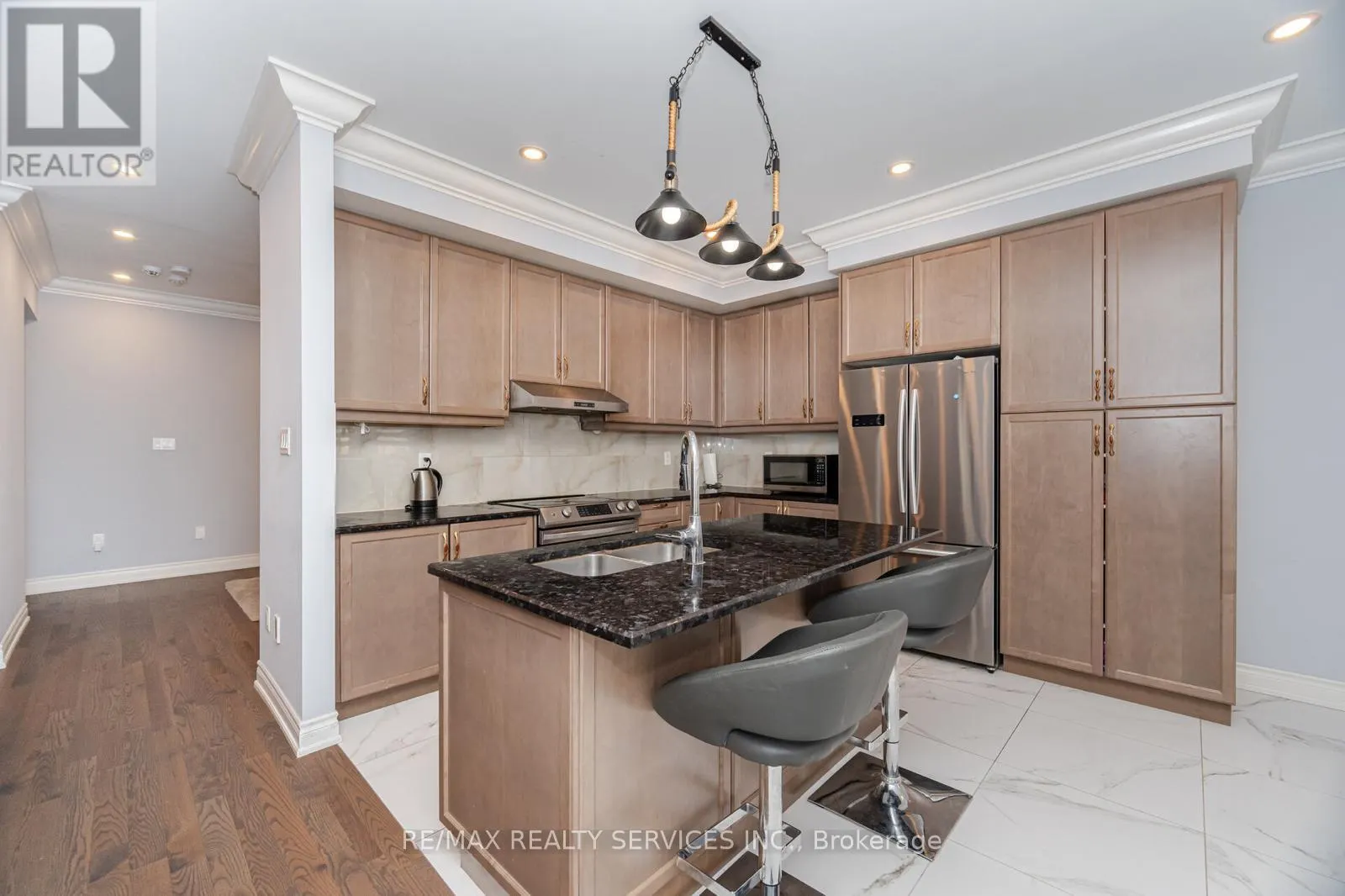 132 MEADOW VISTA CRESCENT