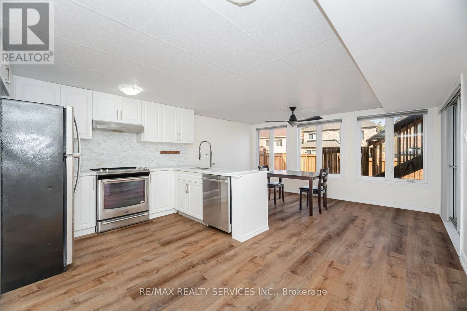 132 MEADOW VISTA CRESCENT
