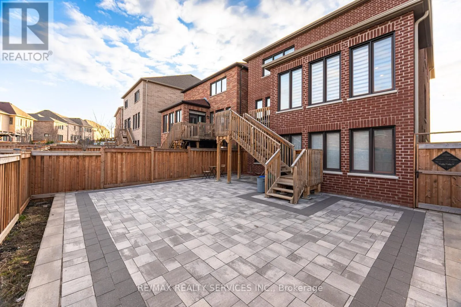 132 MEADOW VISTA CRESCENT