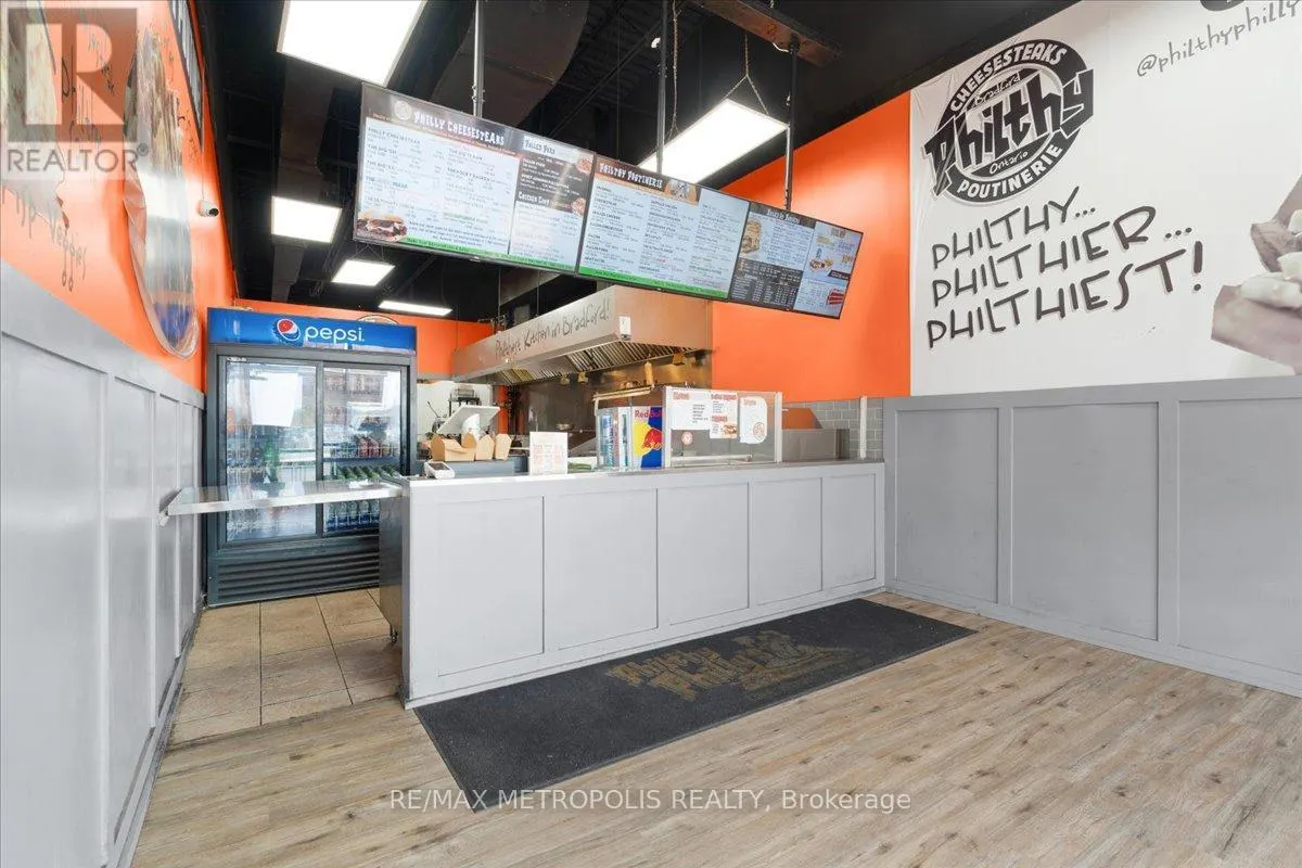 10 - 450 HOLLAND STREET W