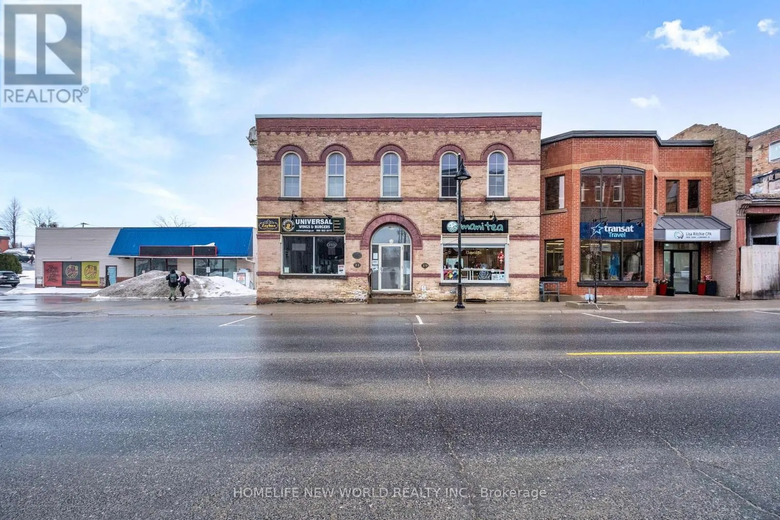 19 BROCK STREET W