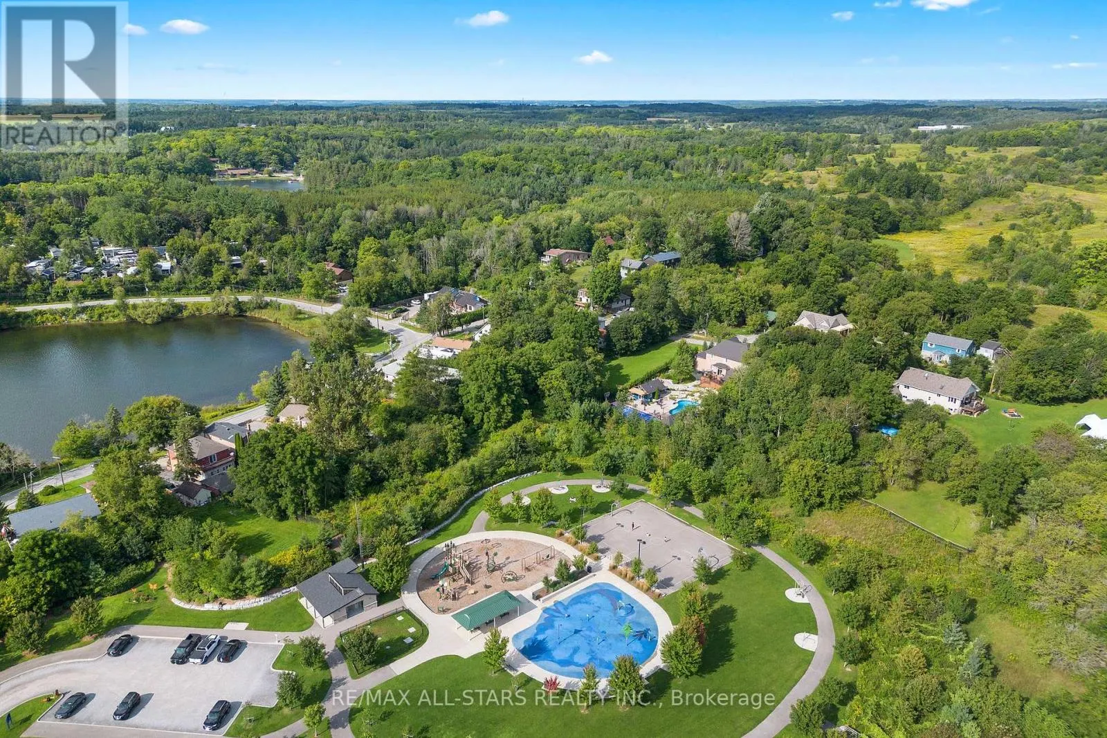 12 CHURCHILL DRIVE S