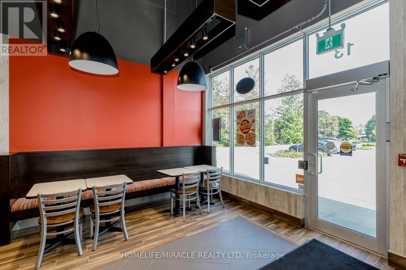 13 - 5292 AURORA ROAD