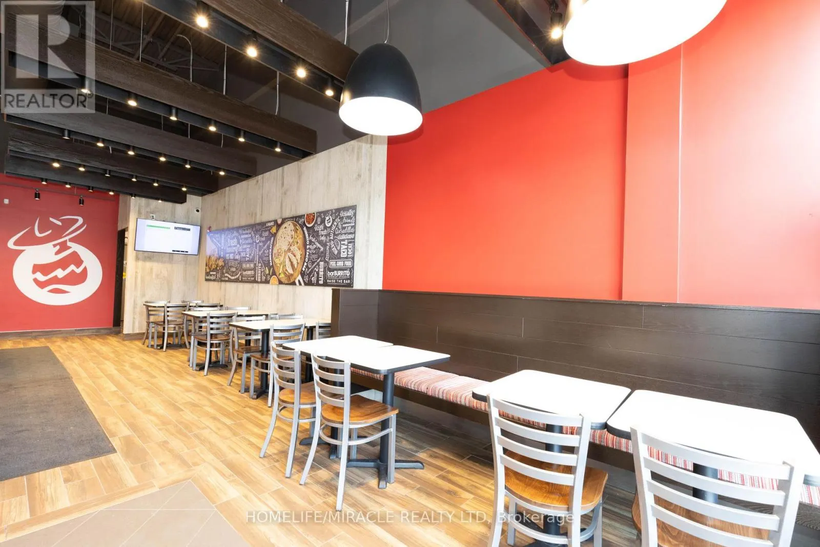 13 - 5292 AURORA ROAD