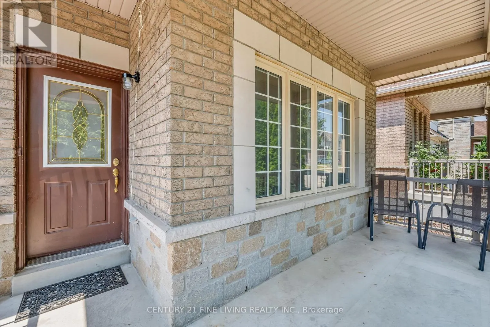 6 RENOIR DRIVE