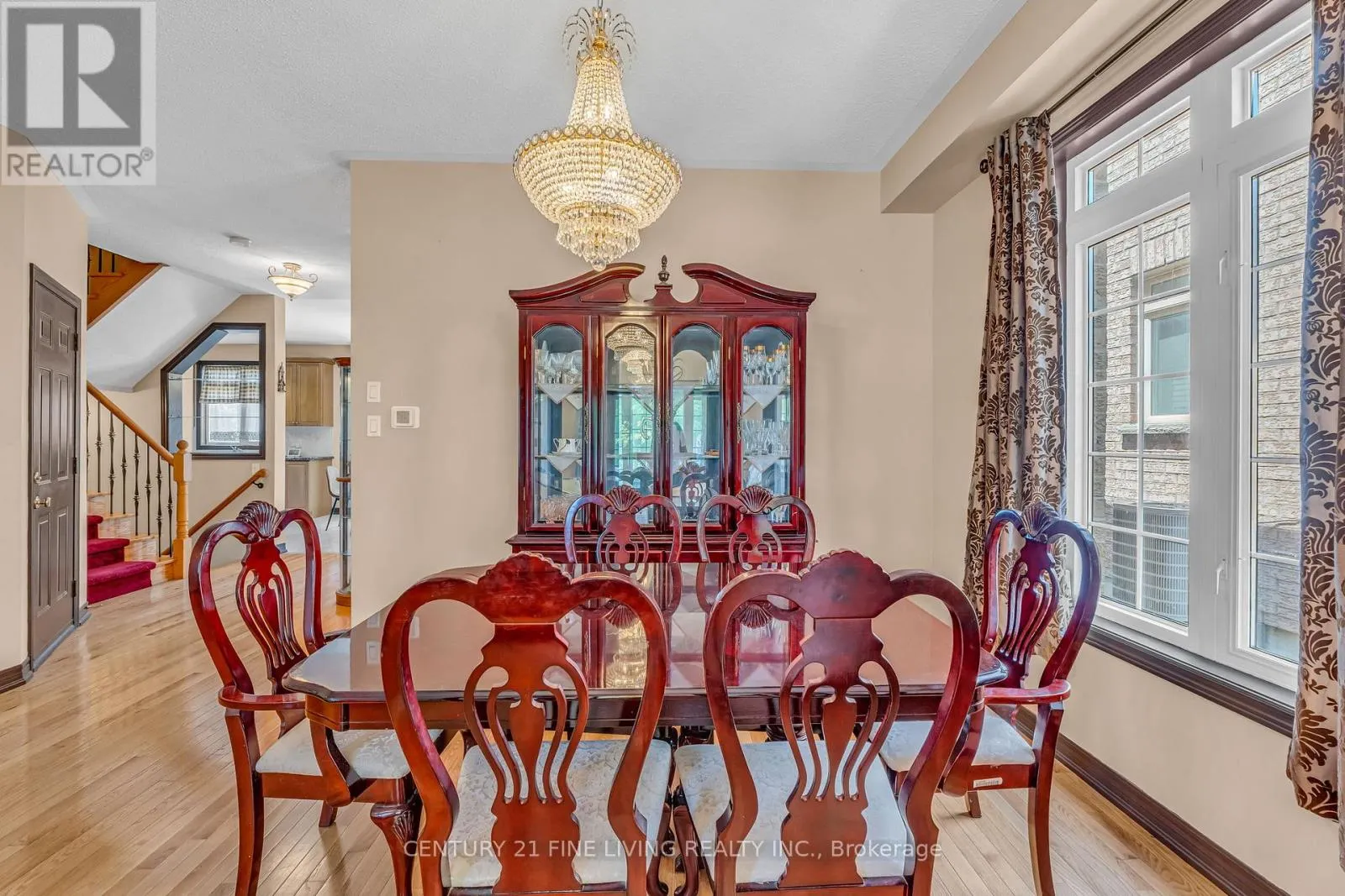 6 RENOIR DRIVE