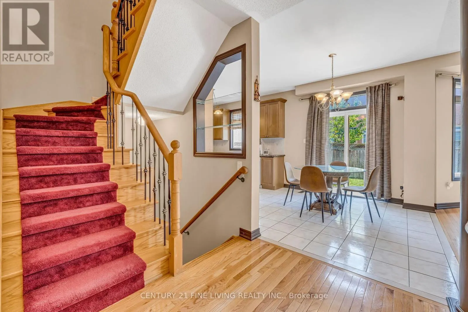 6 RENOIR DRIVE