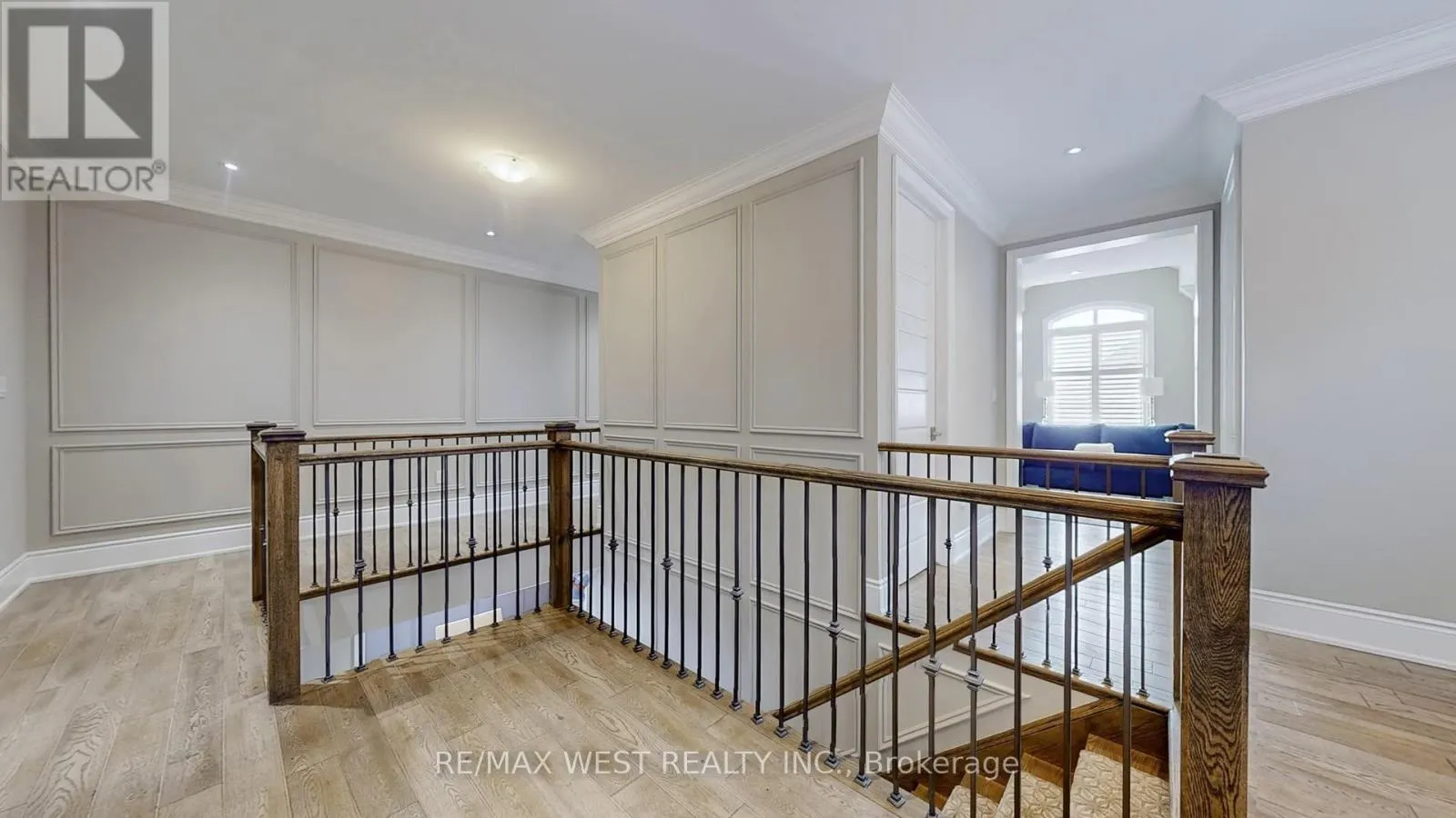 75 CAIRNS GATE