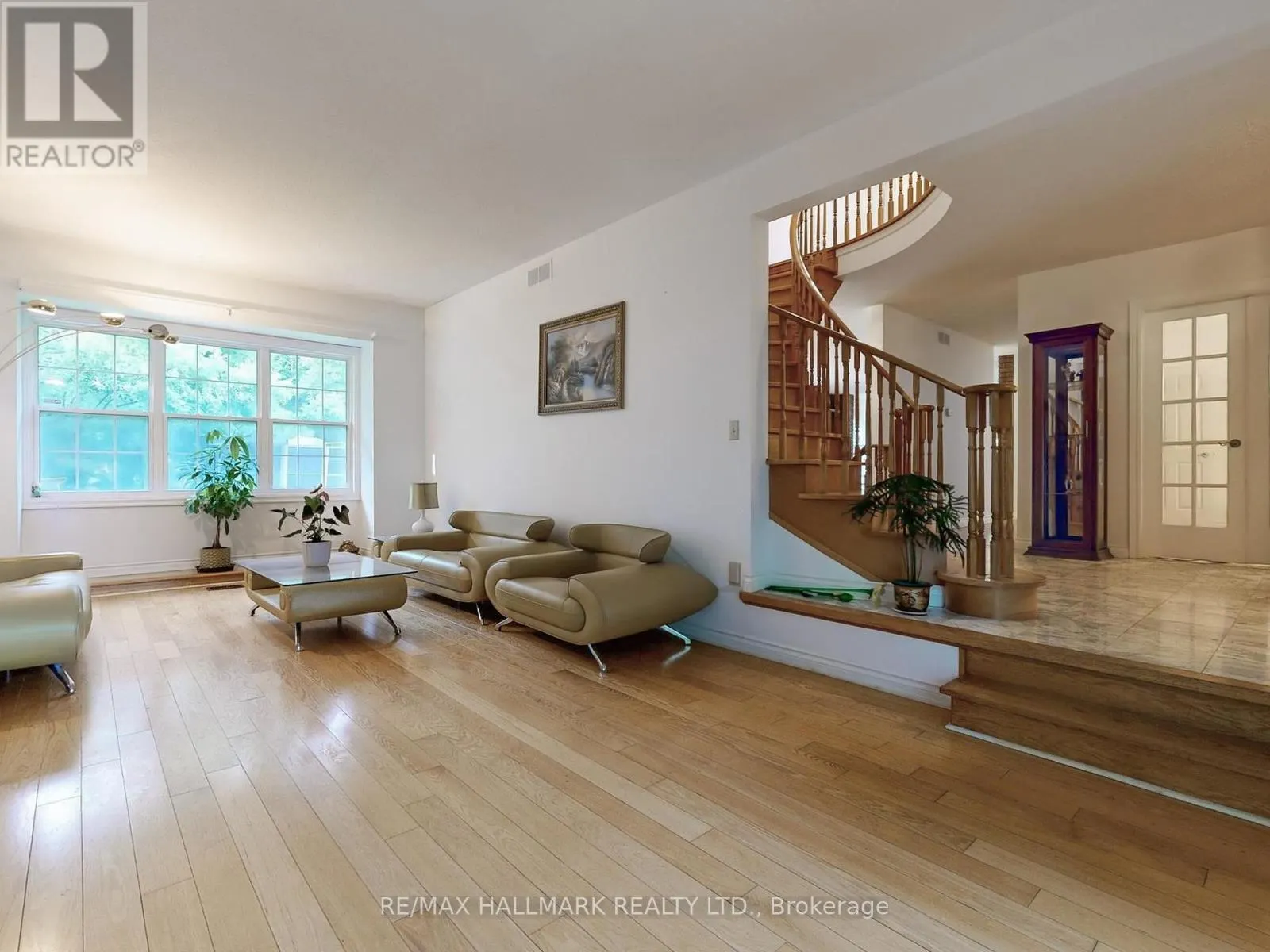 23 FORFARDALE ROAD