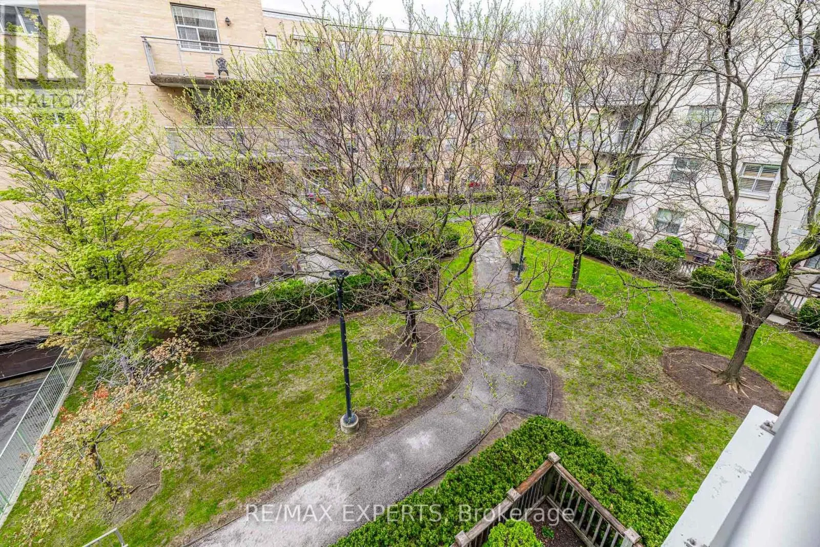 301 - 2500 RUTHERFORD ROAD