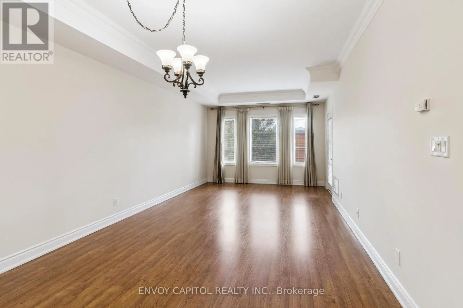 203 - 9901 KEELE STREET