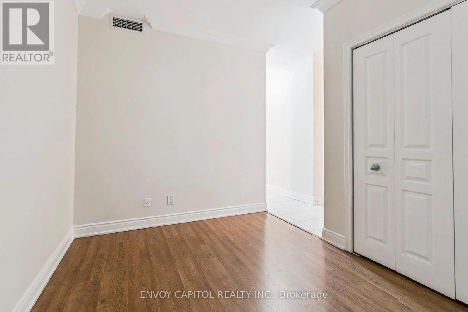 203 - 9901 KEELE STREET