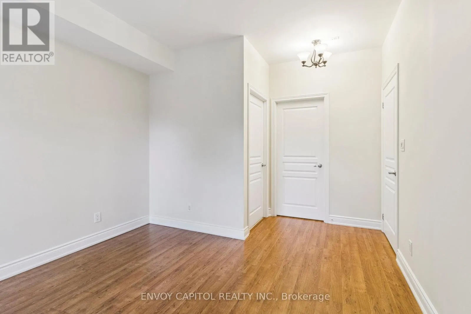 203 - 9901 KEELE STREET