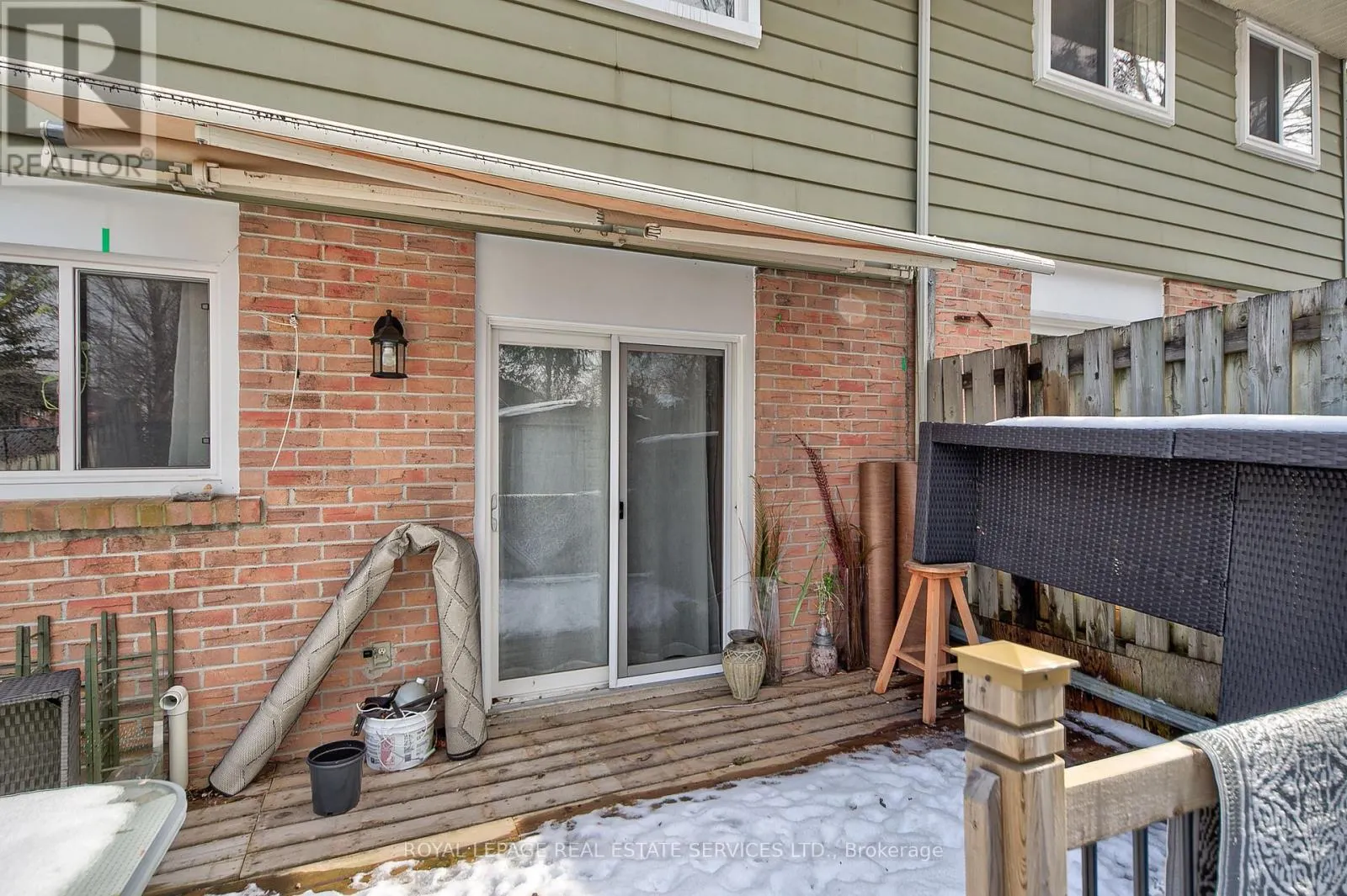 24 DEER RUN CRESCENT
