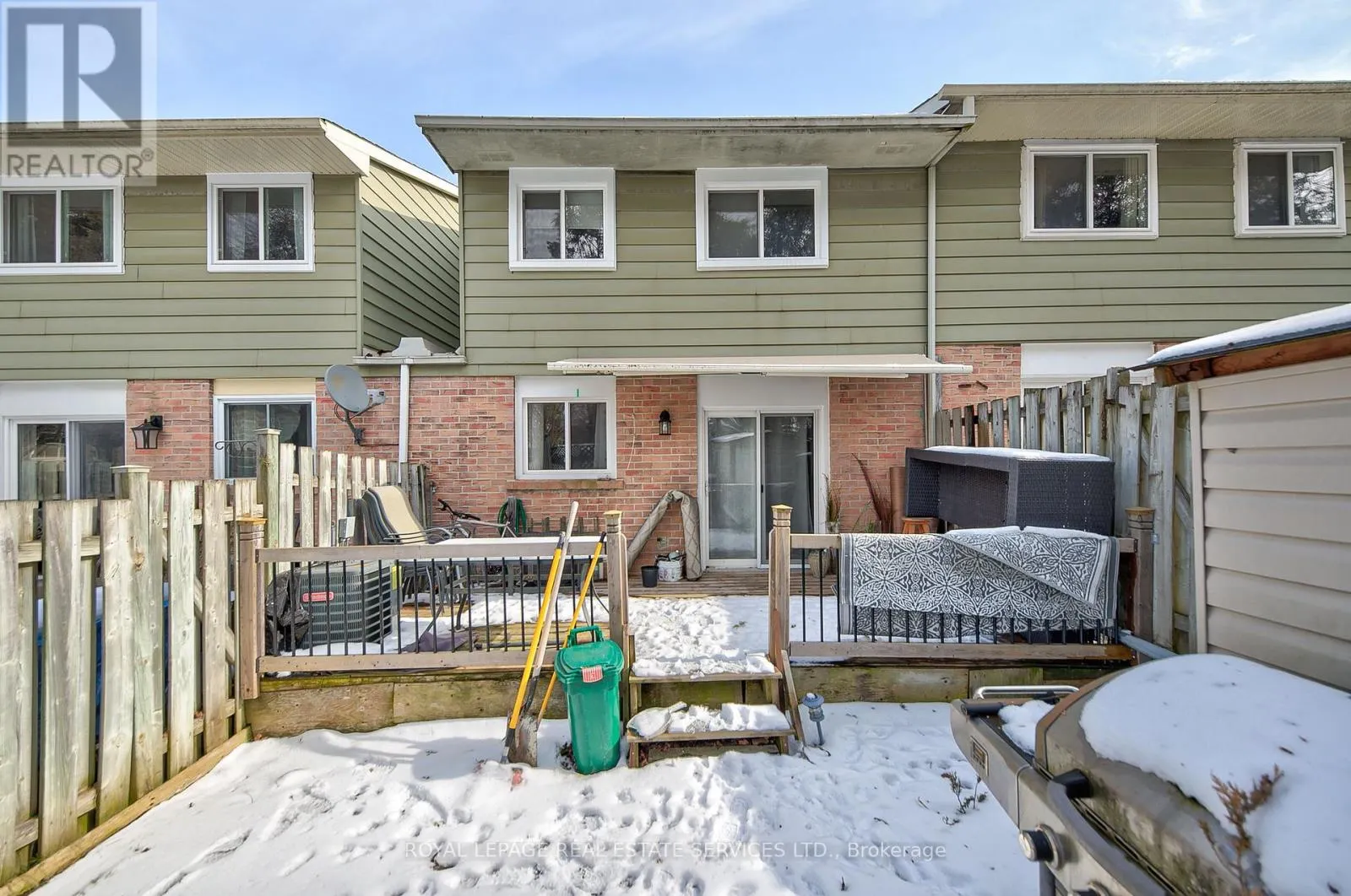 24 DEER RUN CRESCENT