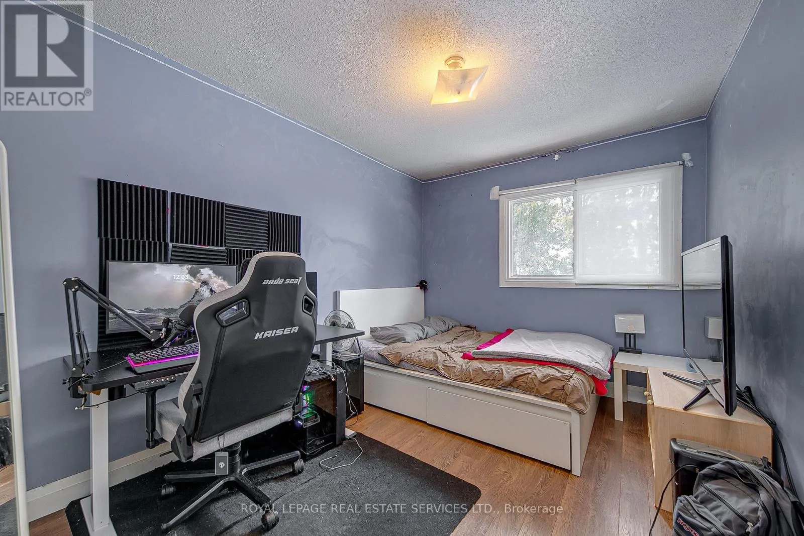 24 DEER RUN CRESCENT