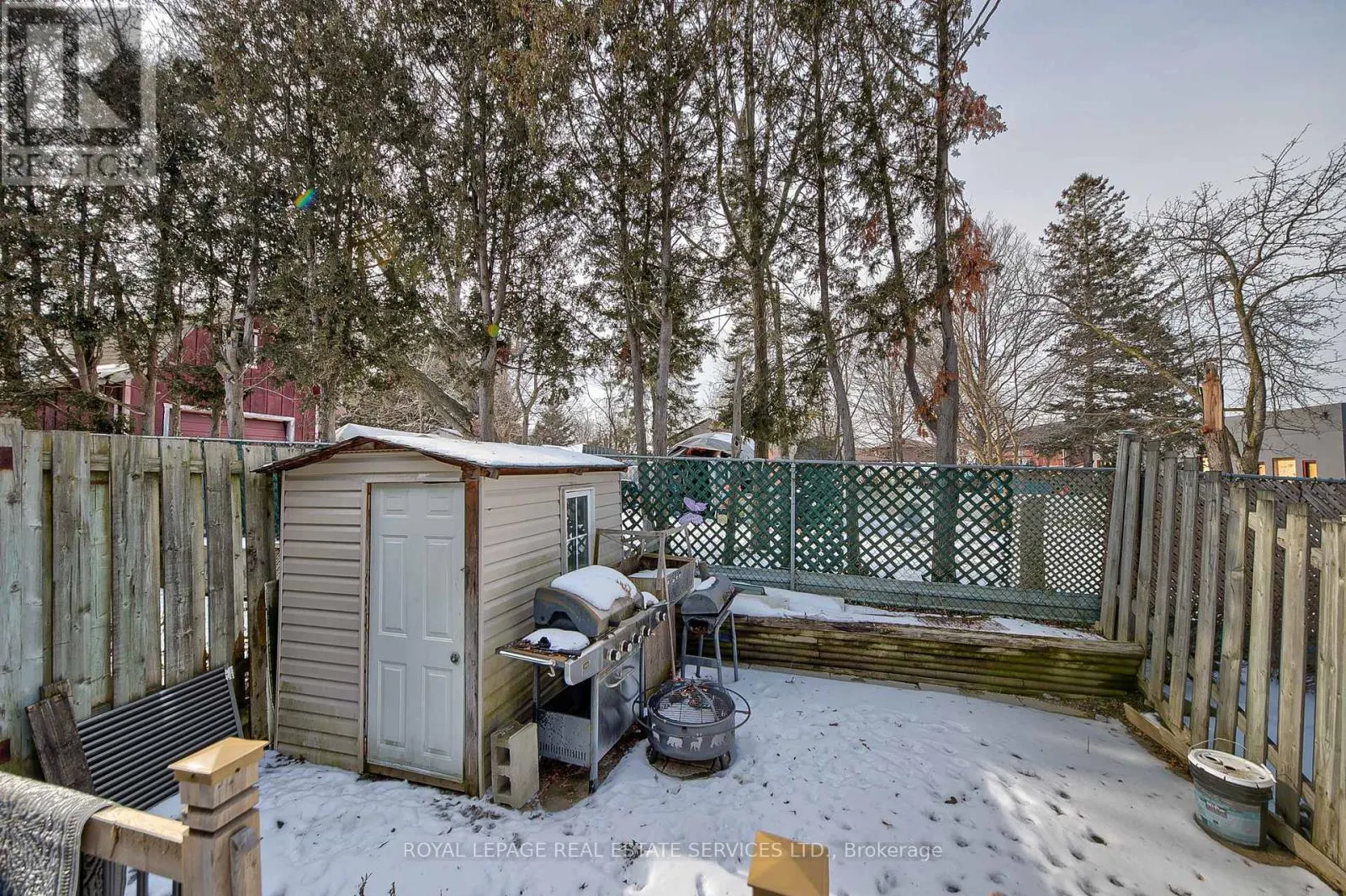 24 DEER RUN CRESCENT