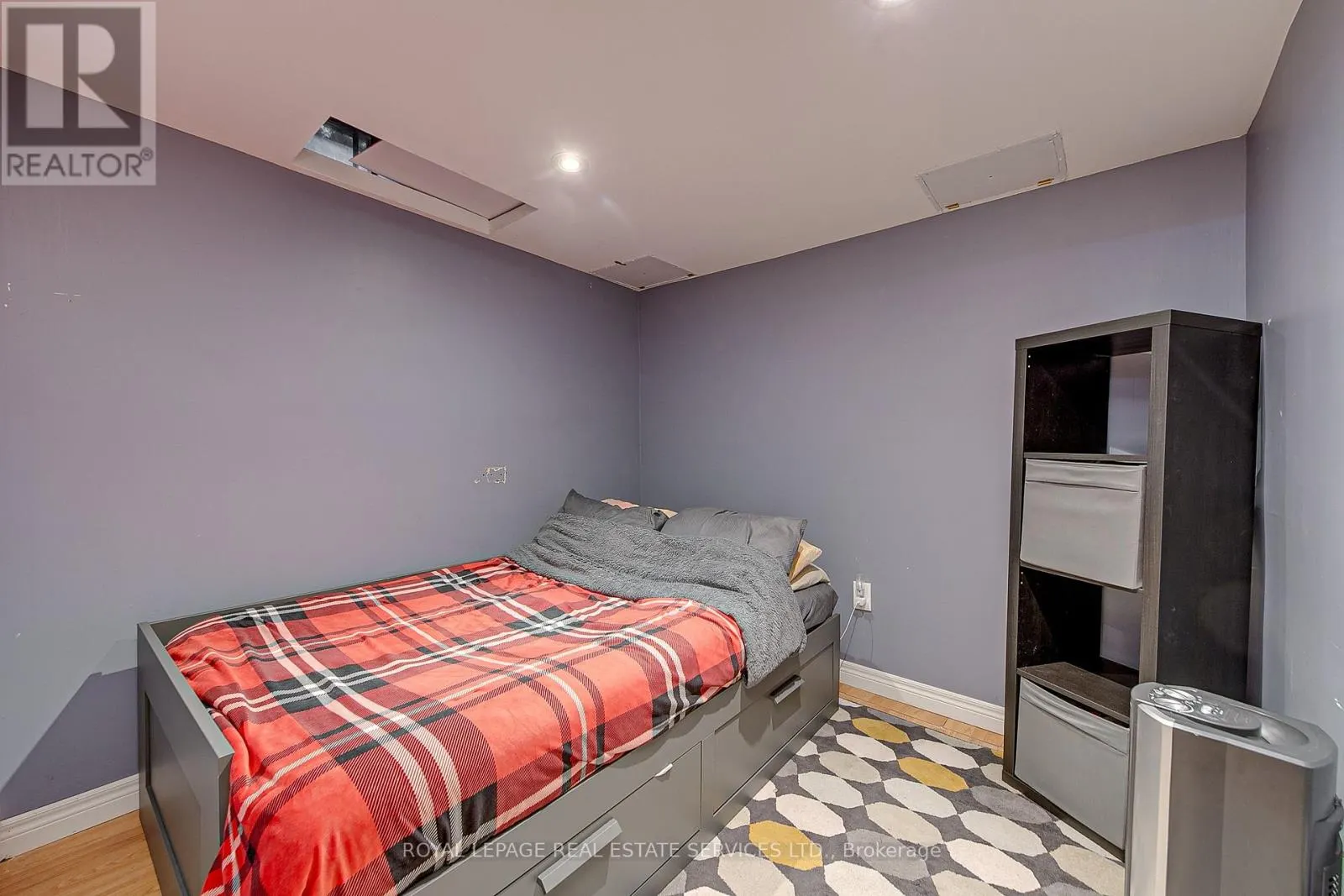 24 DEER RUN CRESCENT