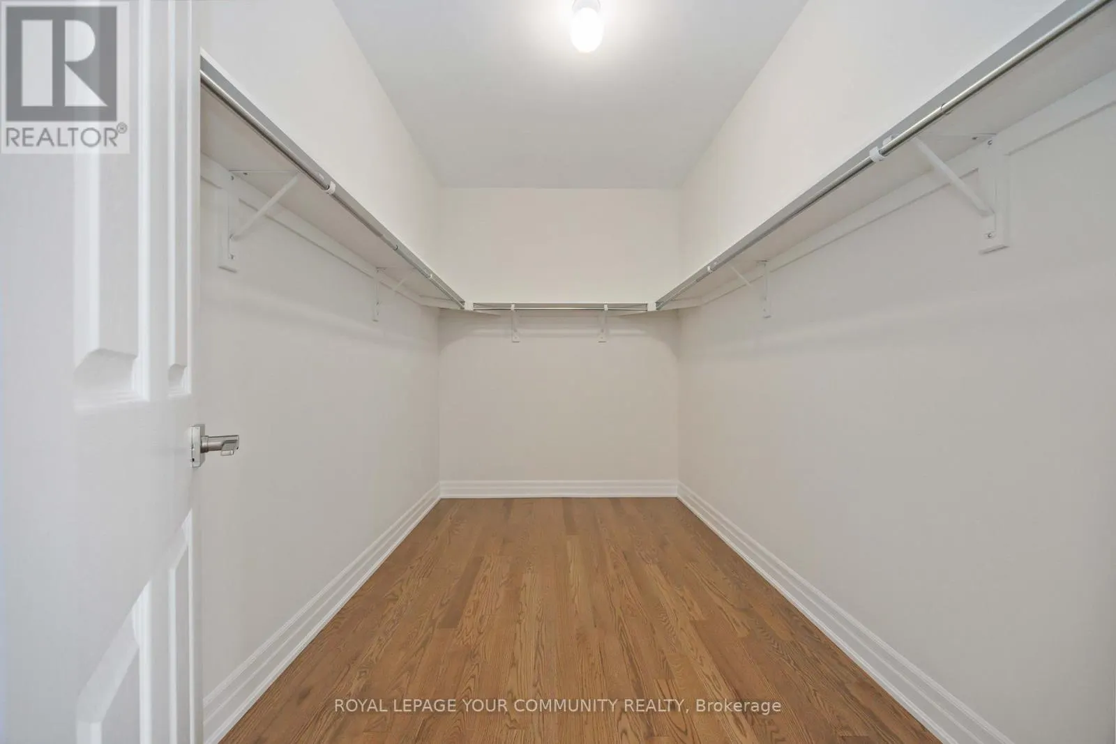 18 SHADYRIDGE STREET