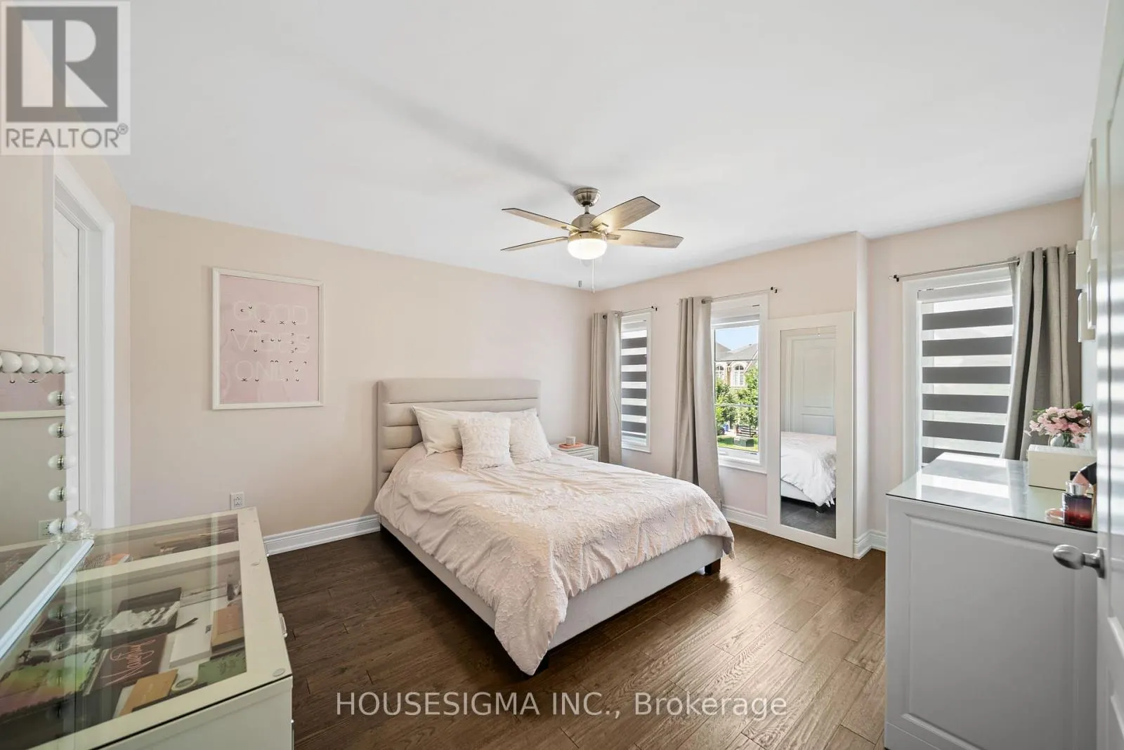 94 FOREST EDGE CRESCENT